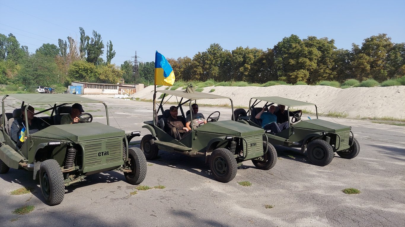 "Кропива", баггі та павербанки з електронних сигарет: винаходи, розроблені українцями за час війни