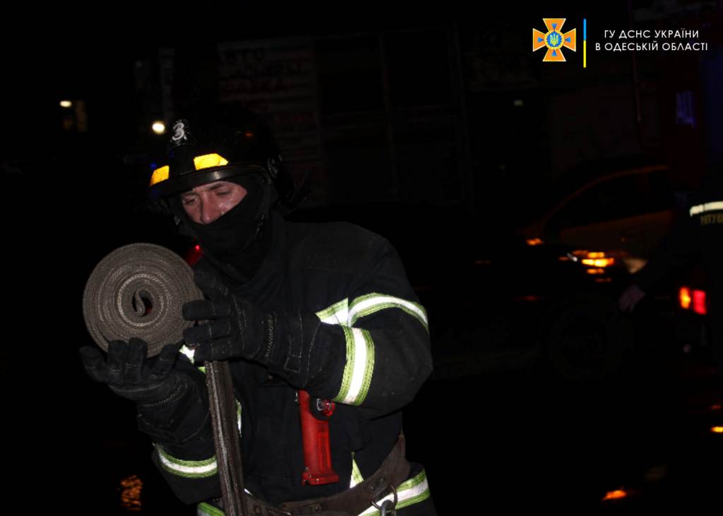 В Одесі загорілася квартира через свічку - є загиблий