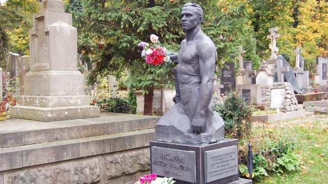 Віктор Чукарін могила