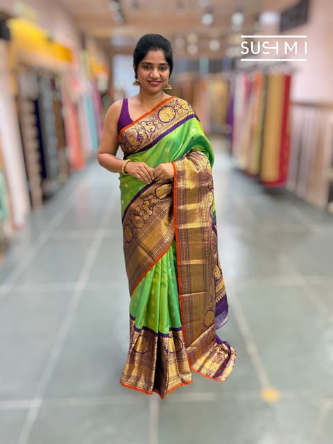 Parrot Green Premium Gadwal Handloom Kanchi Saree