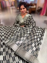 Forest Green Banarasi chinia brocade saree  SS5092