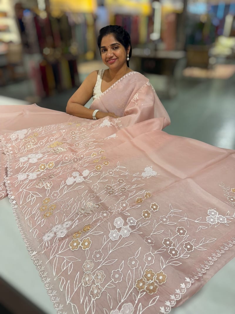 Dusty Pink Organza Saree With Tissue Applique Work