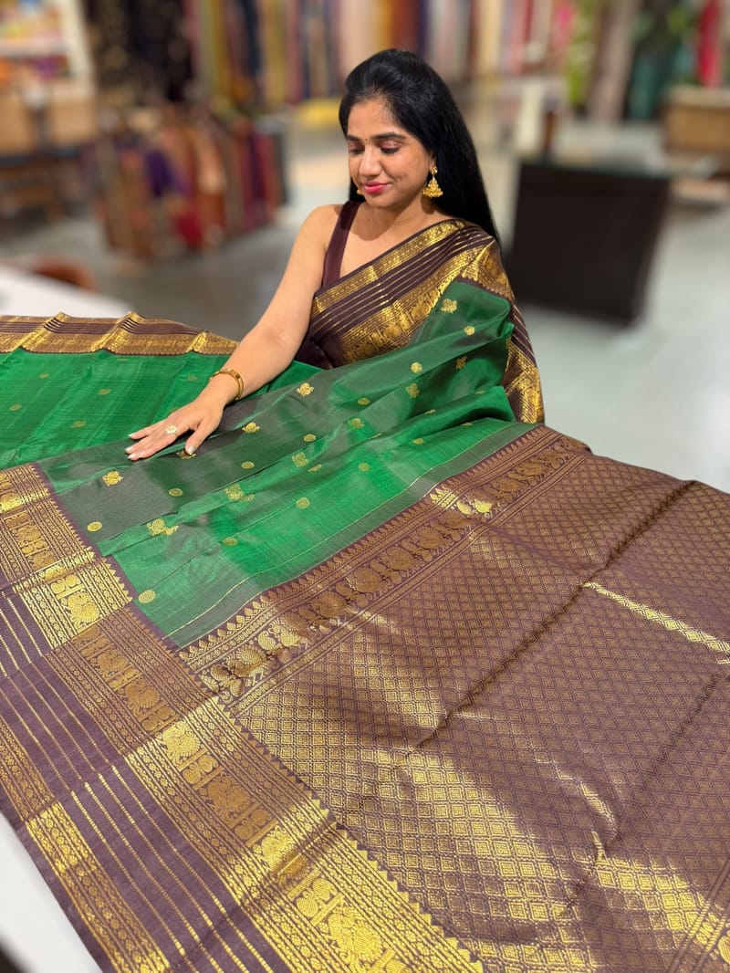 Emerald Green & Coffee Brown Combo Vaira Oosi Checks Kanjeevaram Saree