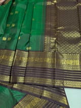 Emerald Green & Coffee Brown Combo Vaira Oosi Checks Kanjeevaram Saree