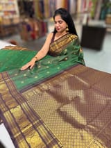 Emerald Green and Brown Combo Vaira Oosi Checks Vintage Kanjeevaram Saree