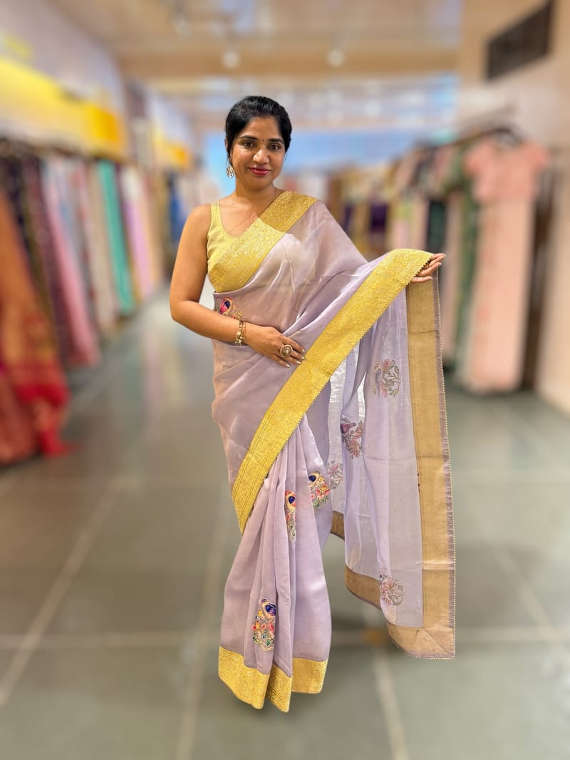 Lilac Pure Organza Saree with banarasi pitawork border and bird applique motifs allover the saree SS50303
