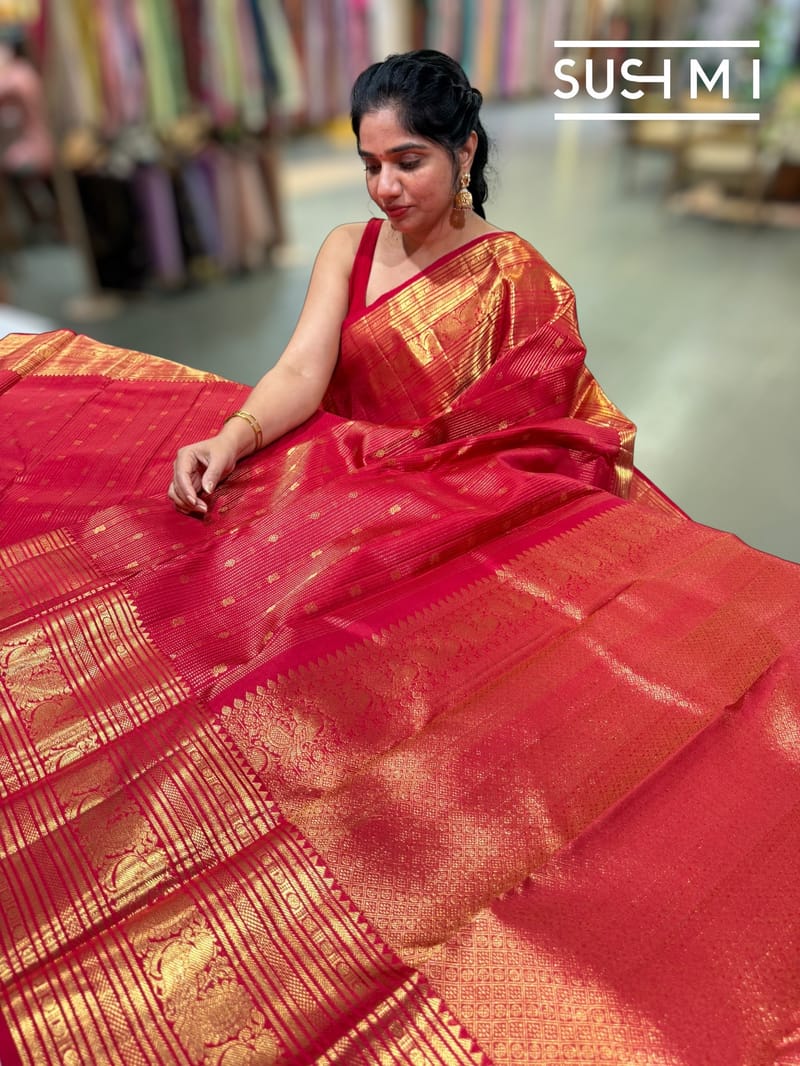 Red Stripes monotone look Vintage Kanjeevaram : S62F124