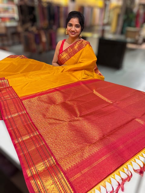Mustard & Pinkish Red Combo Vaira Oosi Stripes Vintage Kanjeevaram Saree
