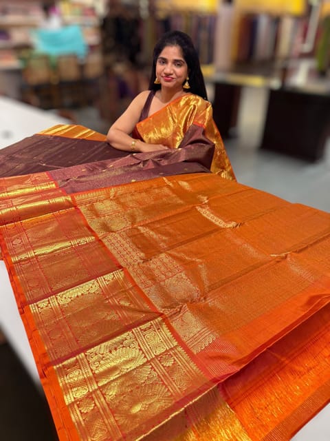 Coffee Brown and Rust Vaira Oosi Checks Kanjeevaram Saree