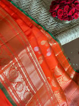 Detail 8