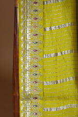 Zari close-up