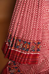 Zari close-up