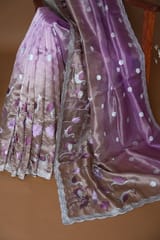 Border detail