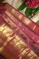 Detail 9