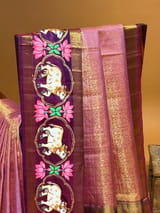 Border detail