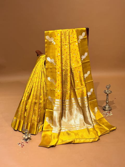 Banarasi Bandhej Puna Silk Saree with Kaduwa Weaving