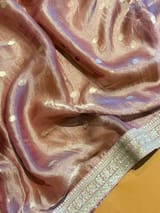 Detail 12
