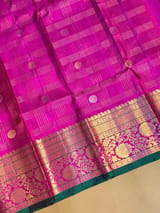 Detail 12