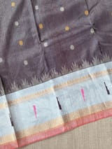 Detail 9