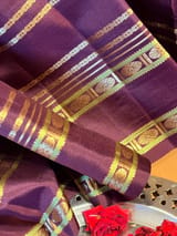 Detail 12