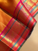 Detail 16
