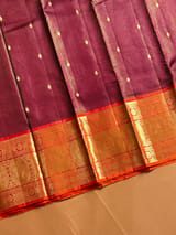 Detail 8
