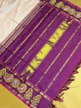 Detail 12