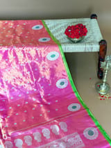 Border detail