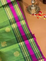 Detail 8