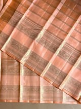 Detail 9