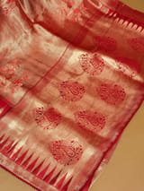 Detail 9