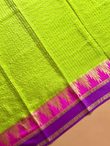 Detail 9