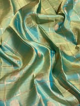 Detail 11