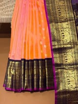 Border detail
