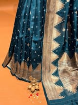 Border detail