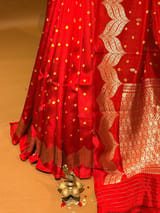 Border detail