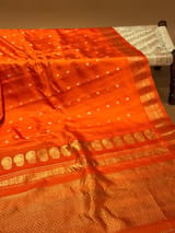 Detail 8