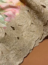 Detail 12