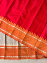 Detail 9