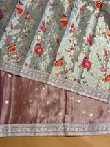 Detail 8