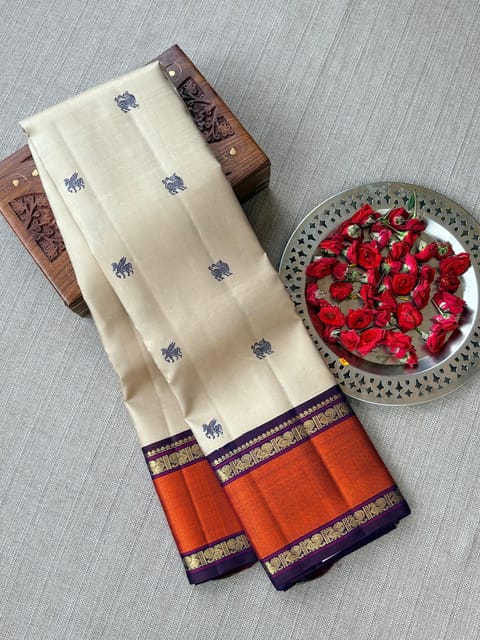 Chickoo Colour Vintage Kanjeevaram Saree