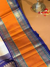 Detail 10