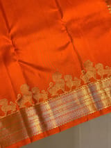Detail 12
