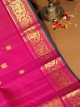 Detail 9