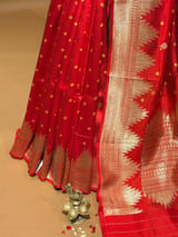 Border detail