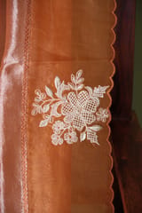 Border detail