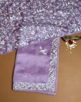 Border detail