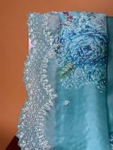 Zari close-up
