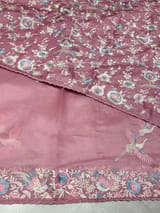 Border detail