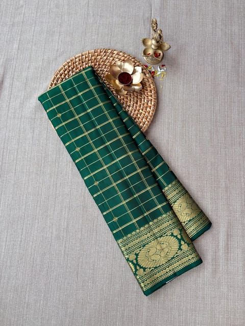 Bottle Green Vintage Checks Kanjeevaram Saree